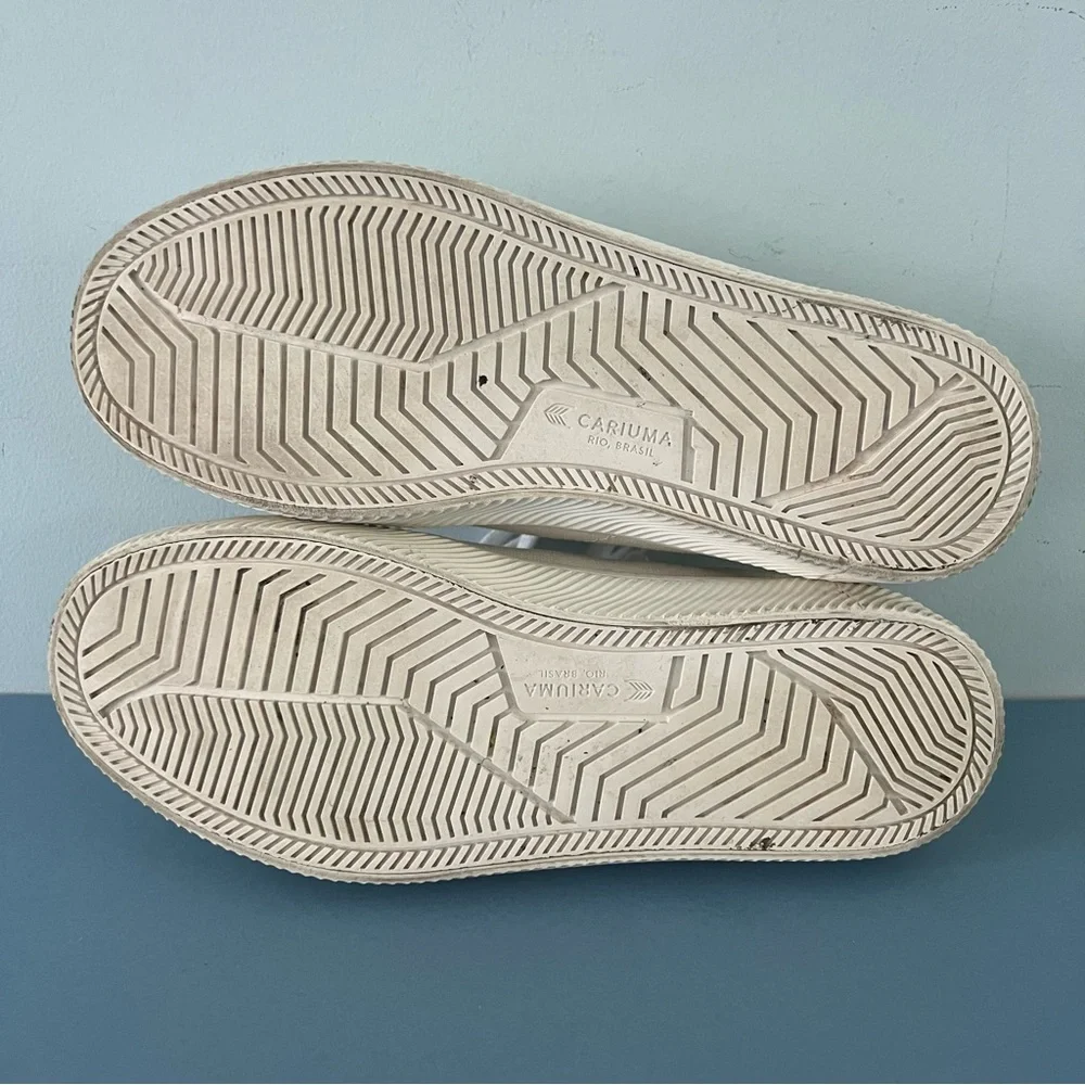 Cariuma‎ OCA Low Off-White Canvas Lace Up Sneakers